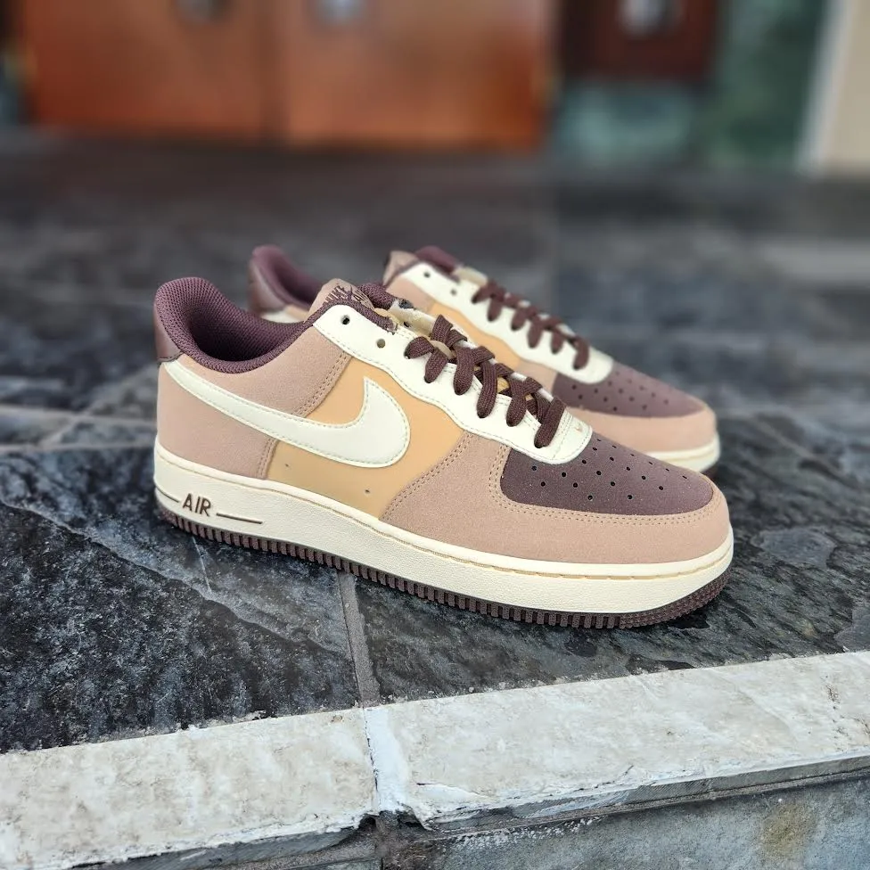 AIR FORCE 1 '07 LV8 'EMB'