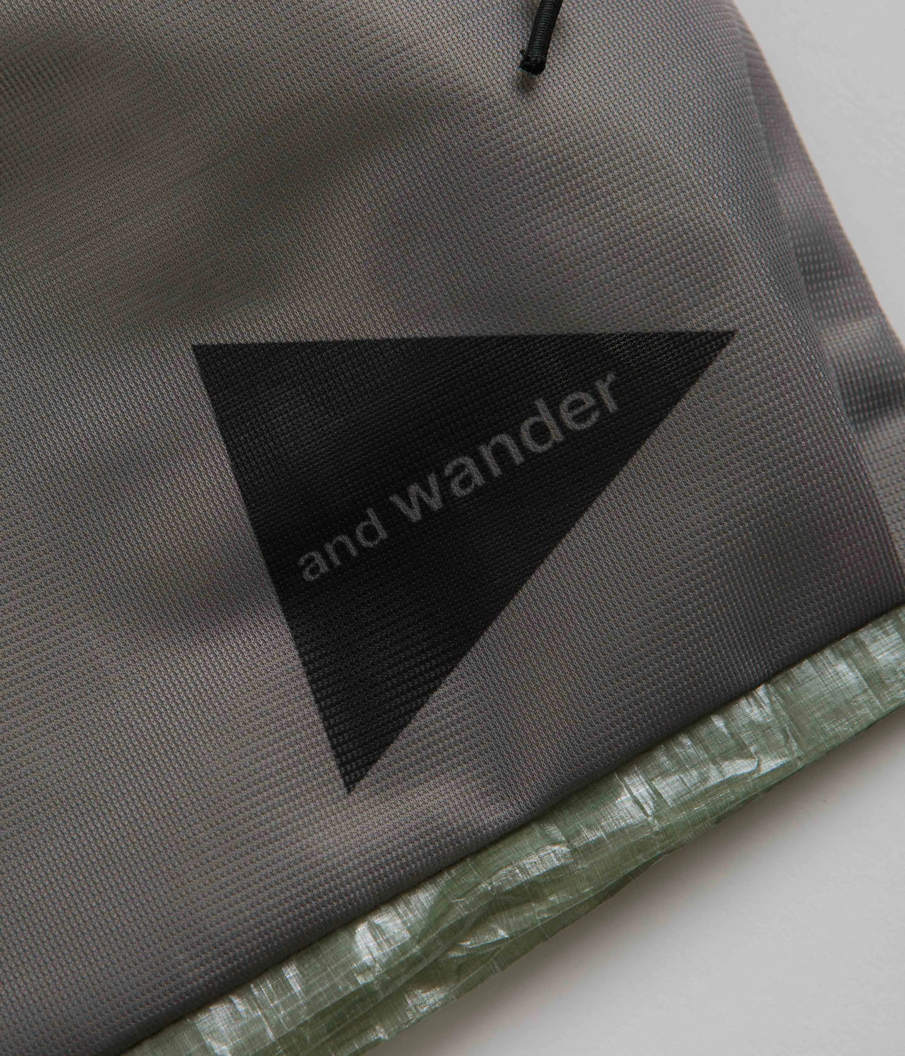 and wander Dyneema Sacoche - Green