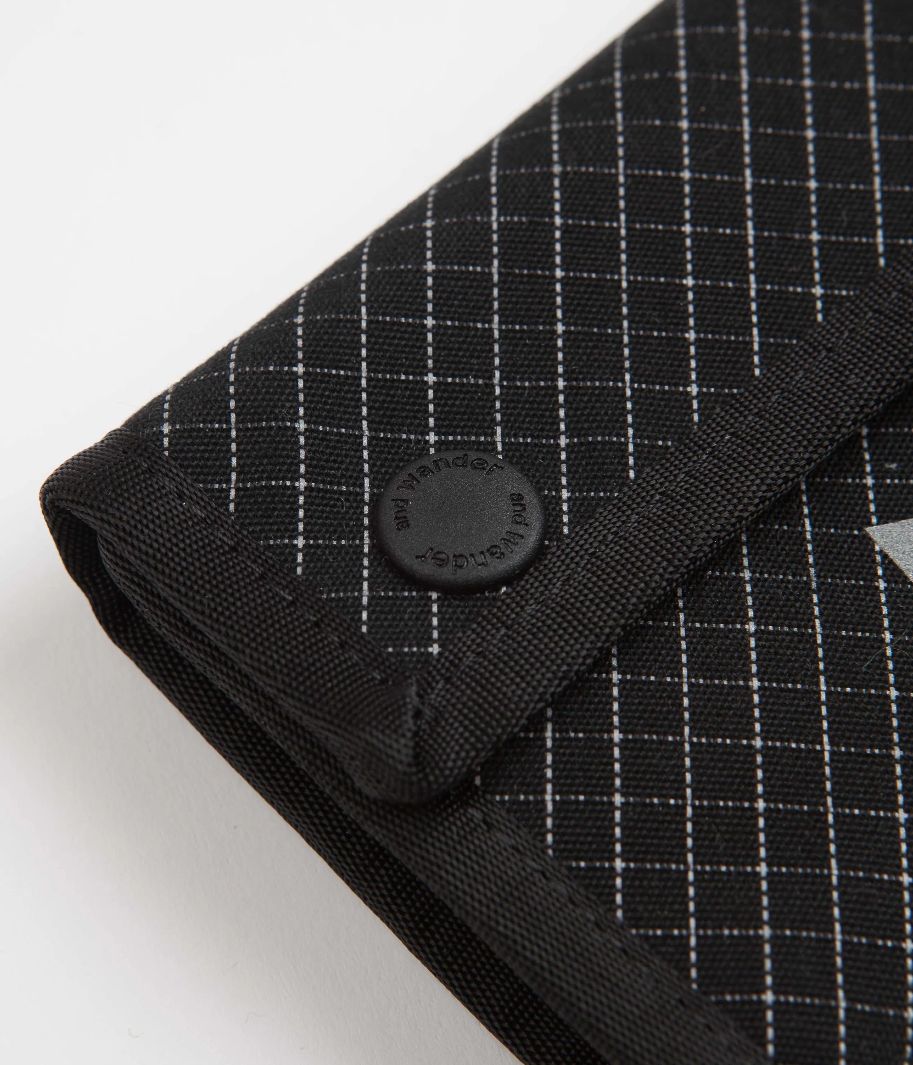 and wander Reflective Rip Wallet - Black