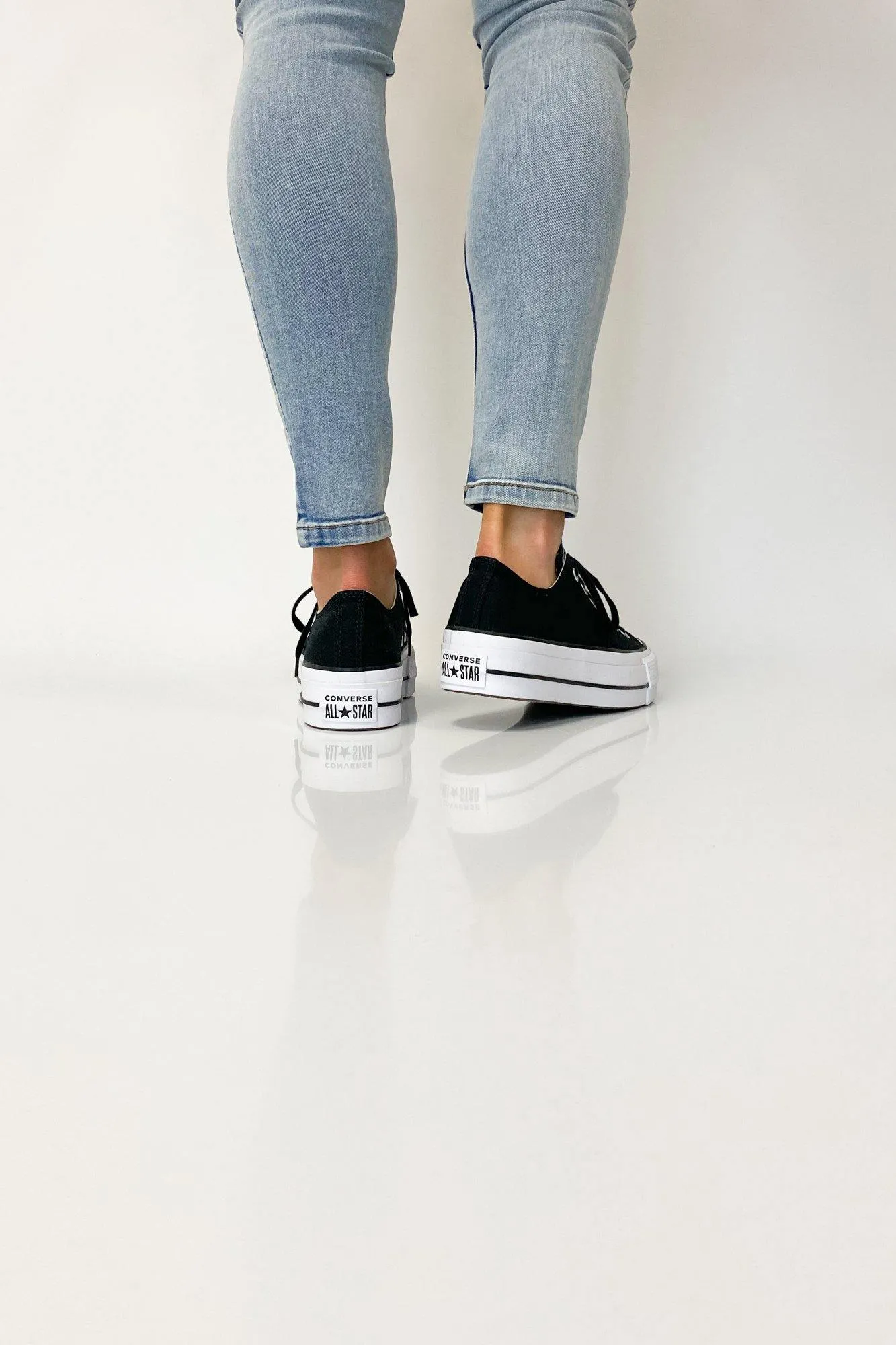 Converse Chuck Taylor All Star Lift Low Black